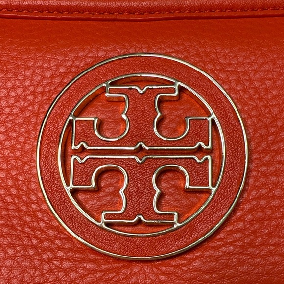 Like New Tory Burch Orange Amanda Continental Leather Zip Wallet - Picture 11 of 13